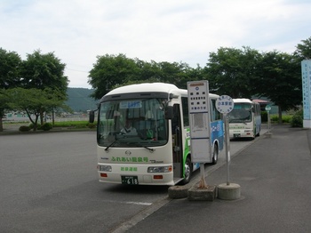 20100719三陸鉄道(12)小本駅前バス.JPG