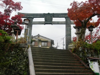 吉野詣(32)銅鳥居(発心門).JPG