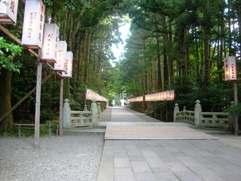 弥彦神社(03).JPG